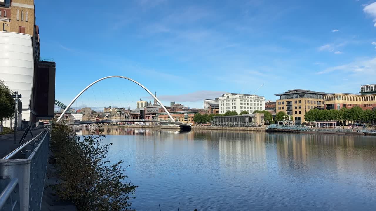 Newcastle and Gateshead — River Tyne, Bridges, St ’ Park, City Centre Skyline, UK north east england tyneside Quayside