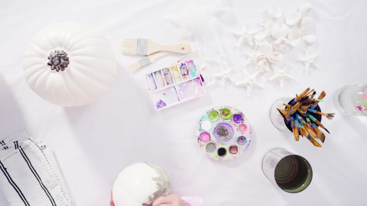 pintura de calabaza artesanal con pintura acrílica