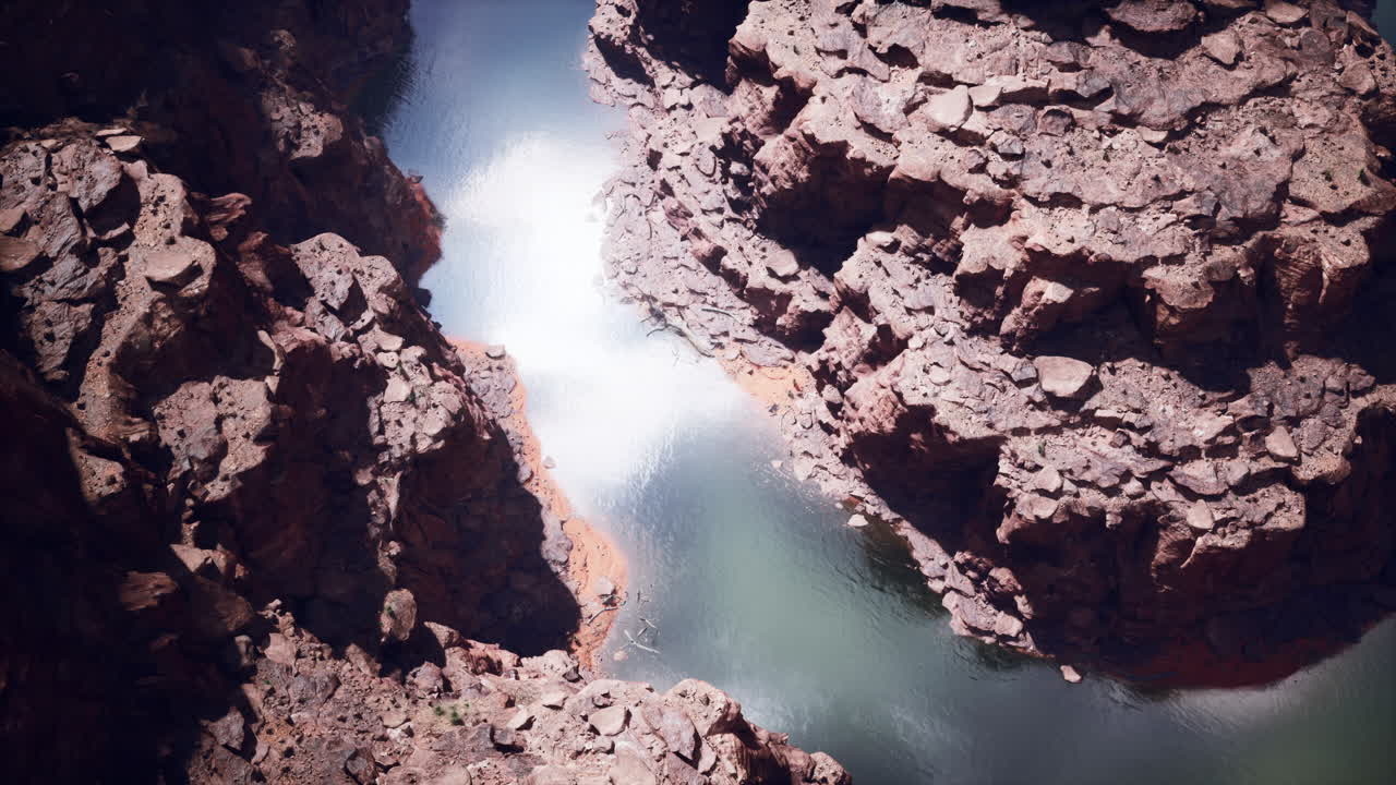 vista aérea de un cañón con un río que lo atraviesa