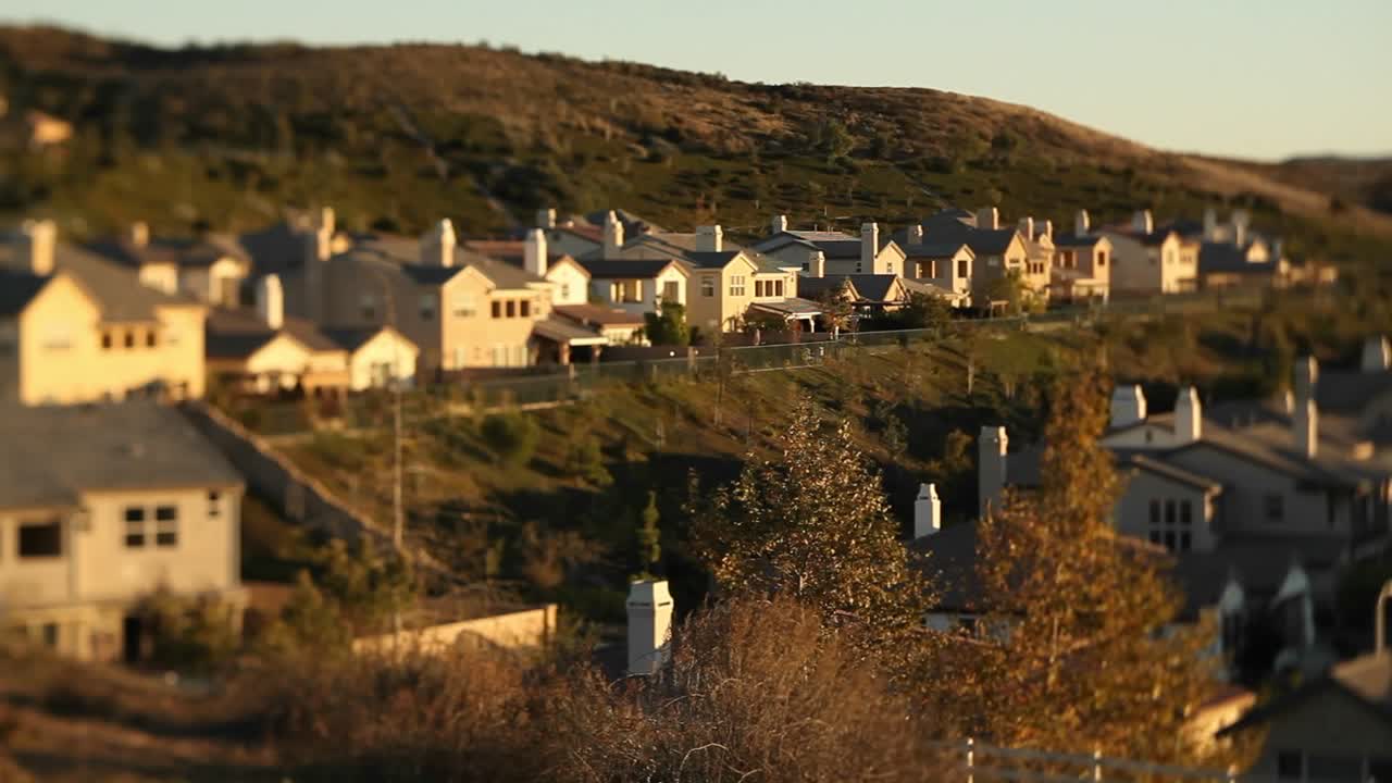 고급 도시 동네의 샷 3