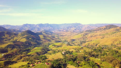 Static-aerial-view-of-stunning-mountainous-scenery