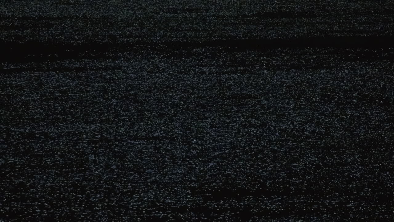 лунное море мерцает ночью