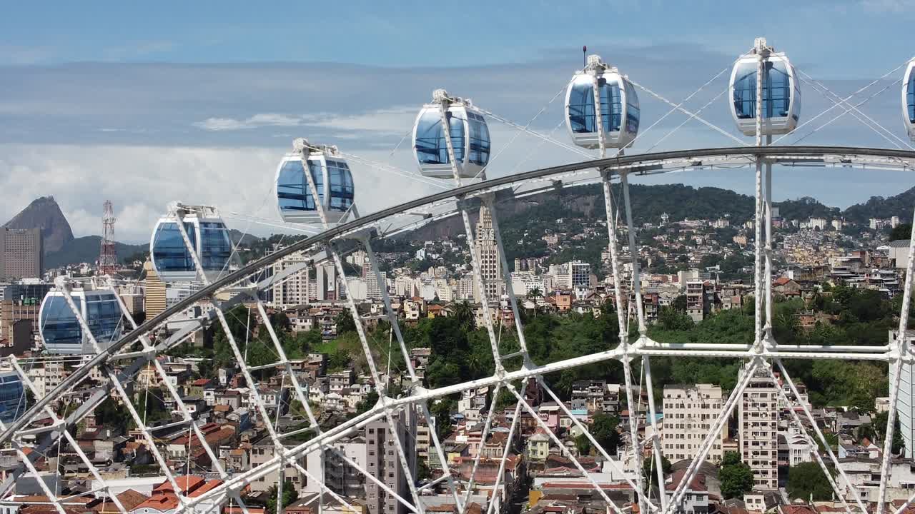 브라질 리우데자네이루 시내의 랜드마크의 공중 풍경, 리우 스타 관광 명소, 유명한 리우 니테로이 다리