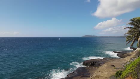 La-Hermosa-Isla-De-Hawai-Y-Una-Playa-Prístina