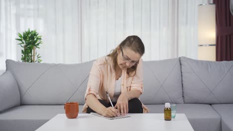 The-forgetful-woman-is-solving-puzzles.