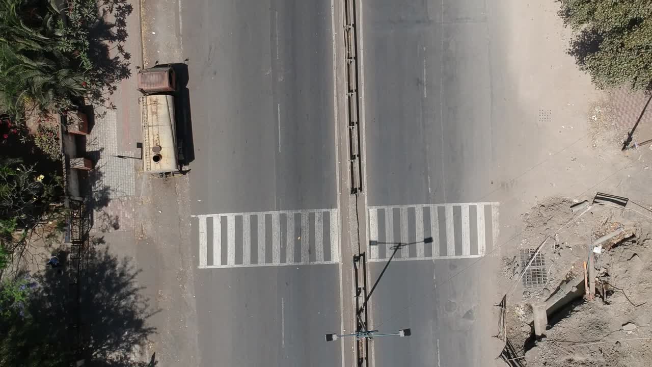 india cierre de ciudades debido al brote de la pandemia de coronavirus - covid-19 - pune, maharashtra para aislarse para evitar la transmisión del virus