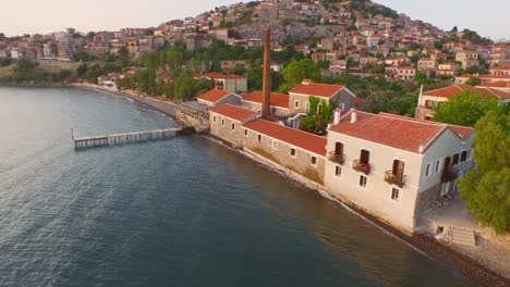 antena: la histórica ciudad de molyvos en lesbos