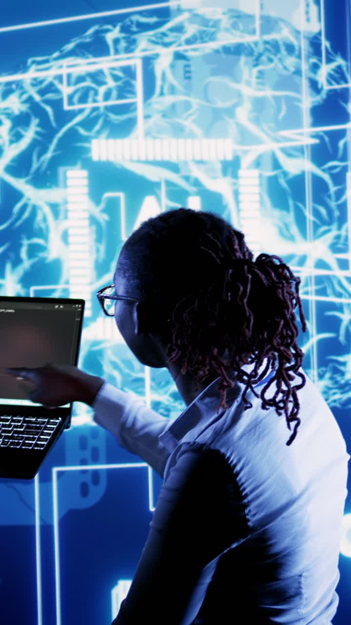 Vertikal video: Kolleger kører AI-kode i datacentret