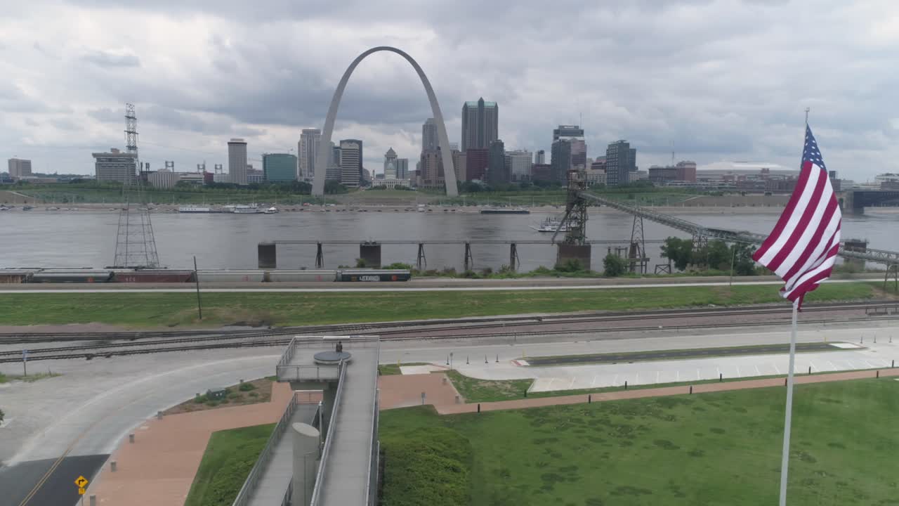 이 비디오는 st의 항공입니다