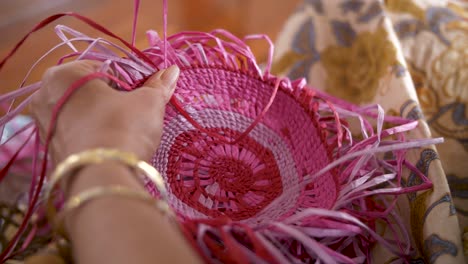 traditional maori artform of weaving by hand