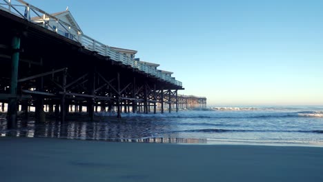 Temprano-En-La-Mañana-En-La-Playa-De-Cristal-En-San-Diego,-California