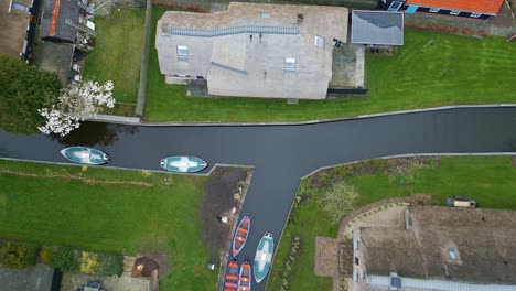 Giethoorn-Village---Venedig-Der-Niederlande