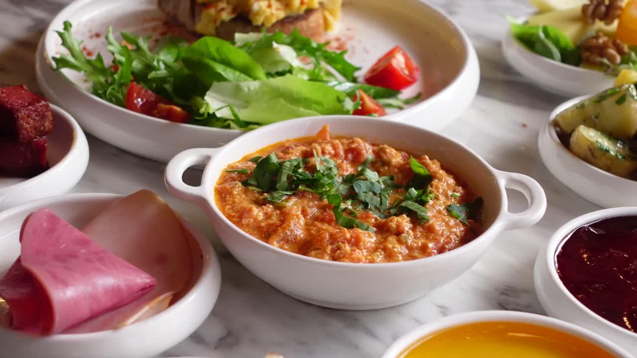 plato de desayuno turco