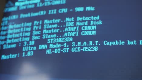 vintage computer boot sequence with error messages