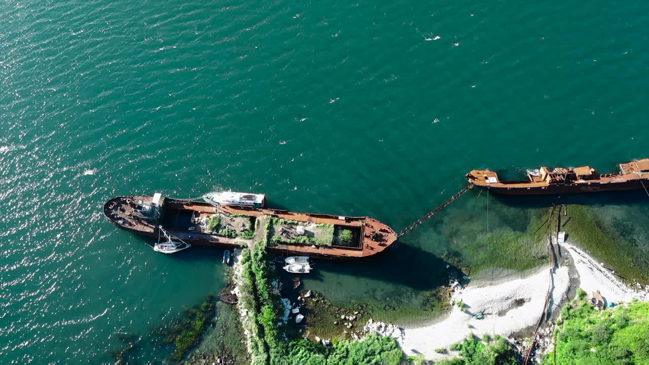 Shipwreck in the Sea