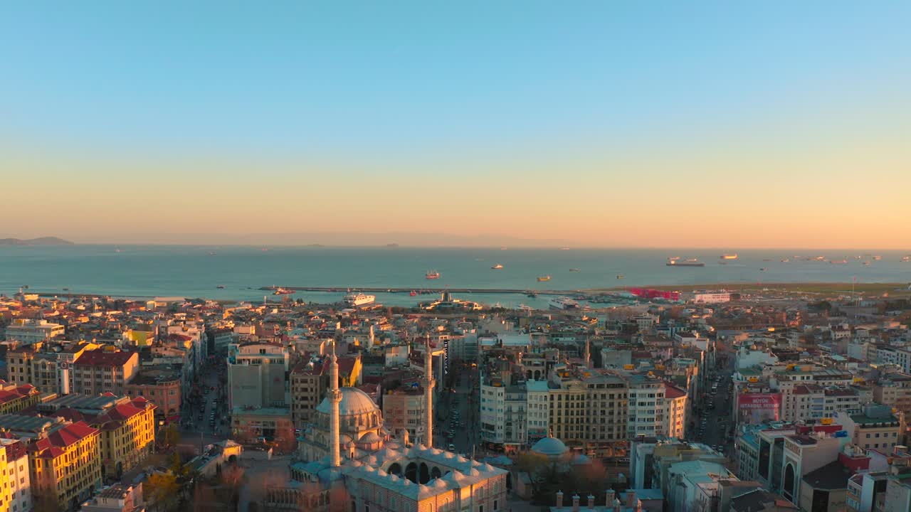 이스탄불 해가 지는 파노라마: 터키 여행 배경, 공중 전망 4k