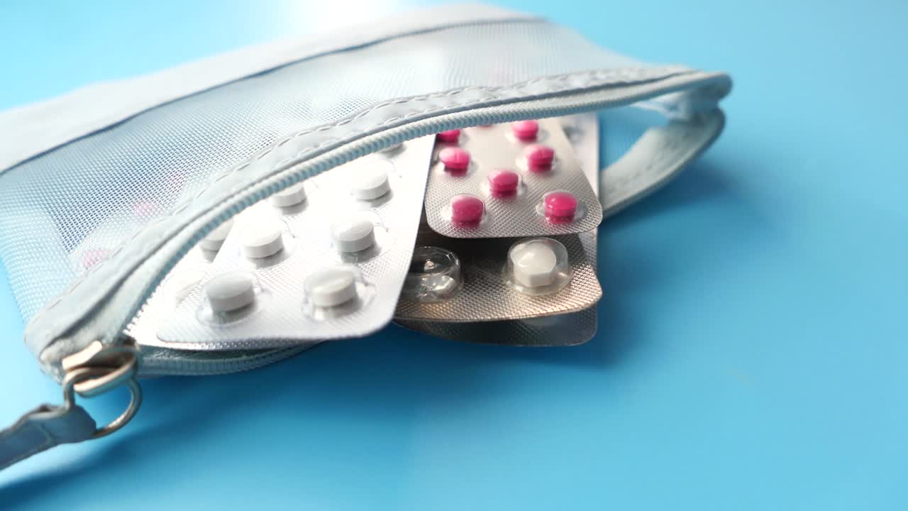 메쉬 가방에 담긴 약물