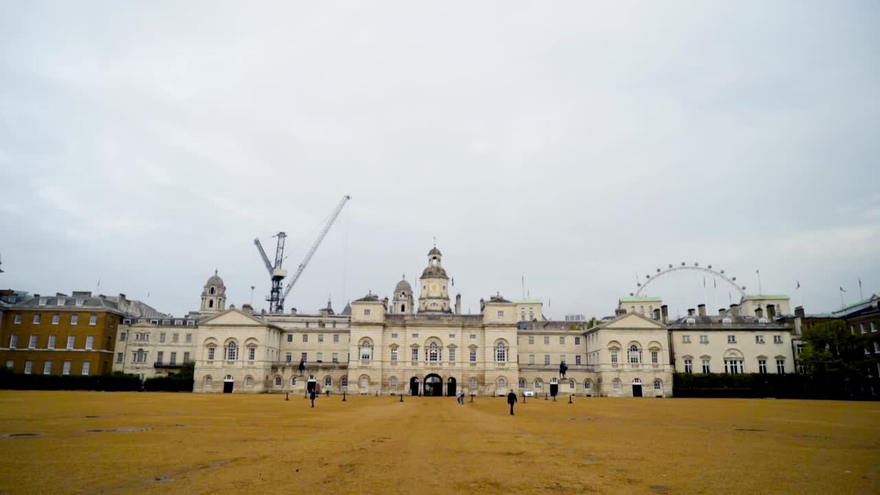 vista exterior del desfile de los guardias a caballo en londres