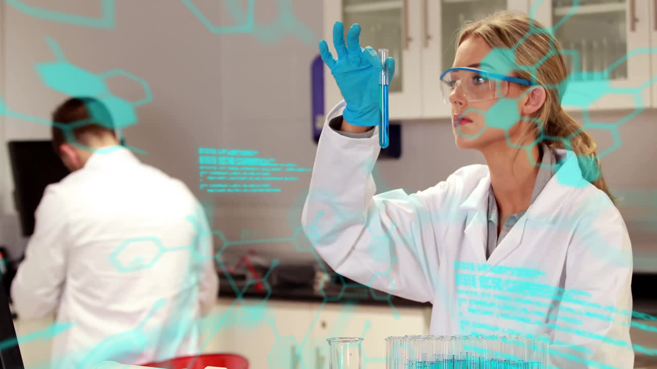 animación del procesamiento de datos científicos sobre diversos científicos en el laboratorio