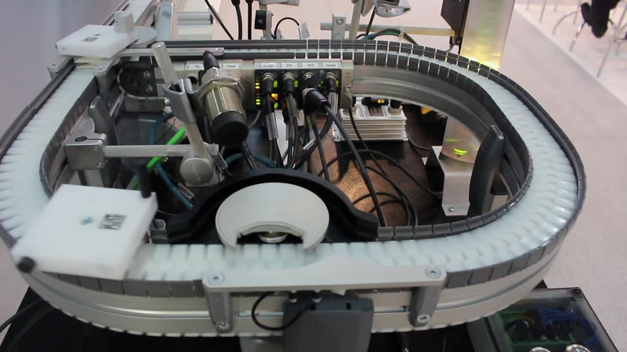 automatic production line in a circle