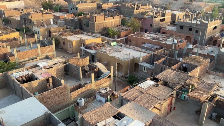 Sorvolo di Luxor, Valle dei Re in Egitto in mongolfiera all'alba con vista su siti storici