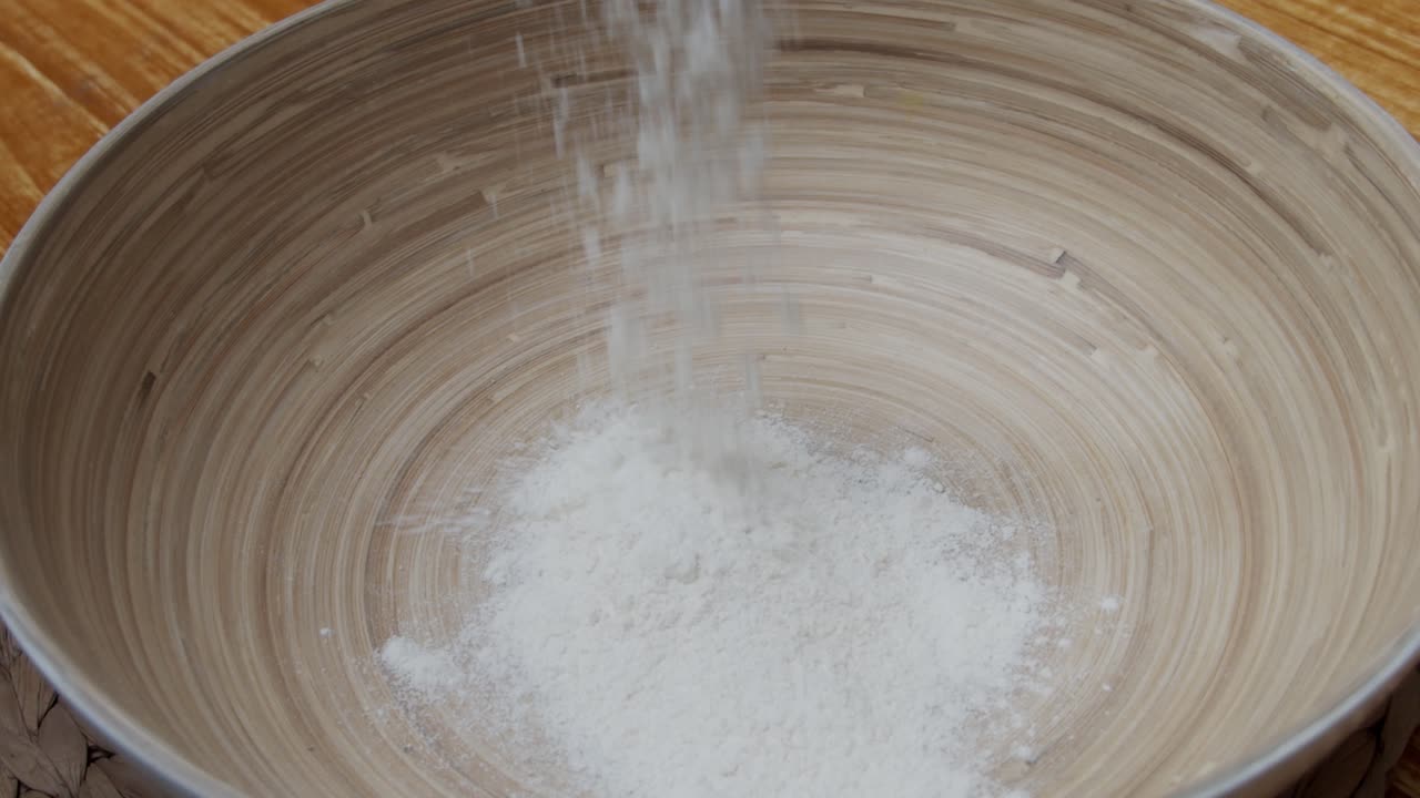 깊은 접시의 바닥에 가까이