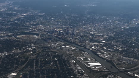 Aerial-of-downtown-Nashville,-Tennessee