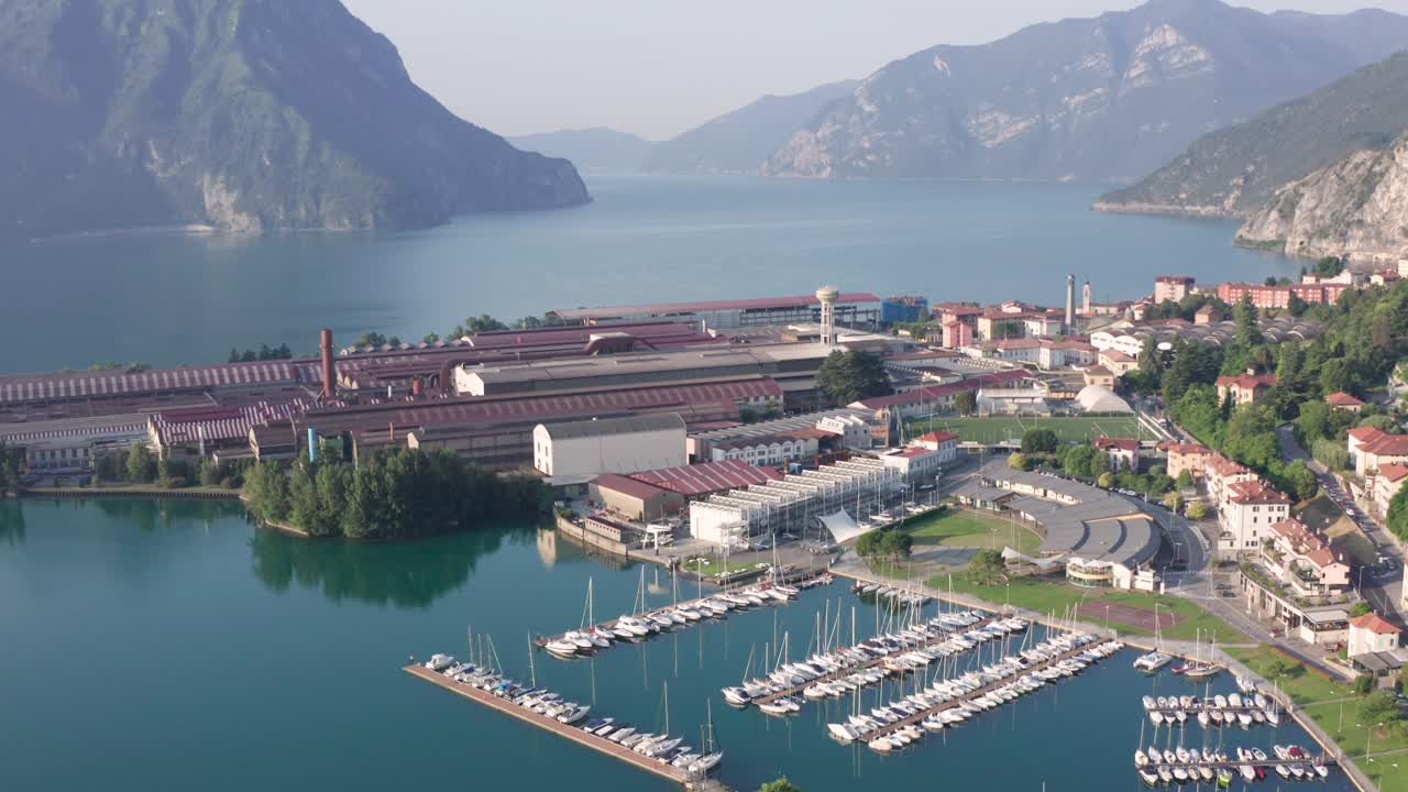 lovere 항구, iseo 호수, 롬바르디아 이탈리아의 멋진 공중 전망