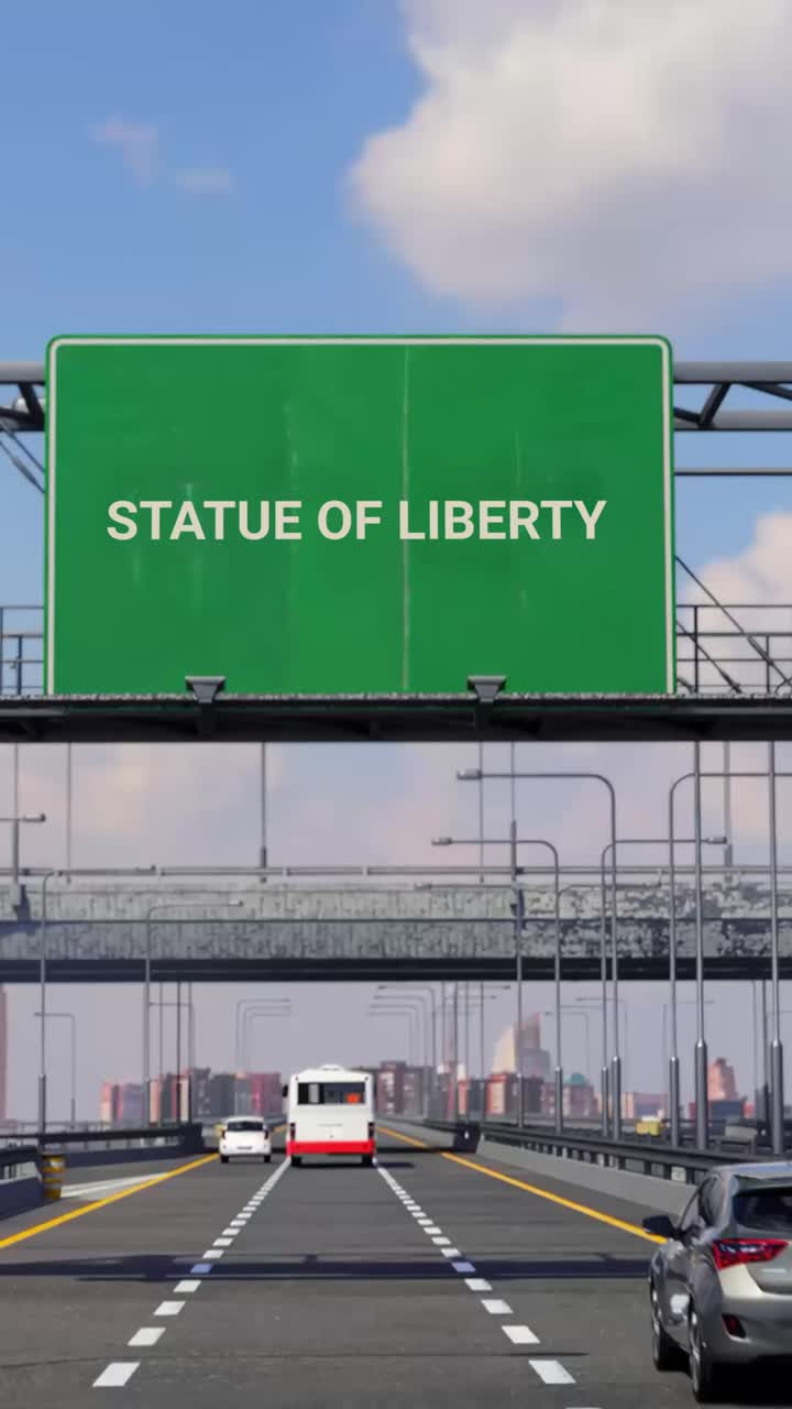 Segnale stradale per la Statua della Libertà con aereo nel cielo