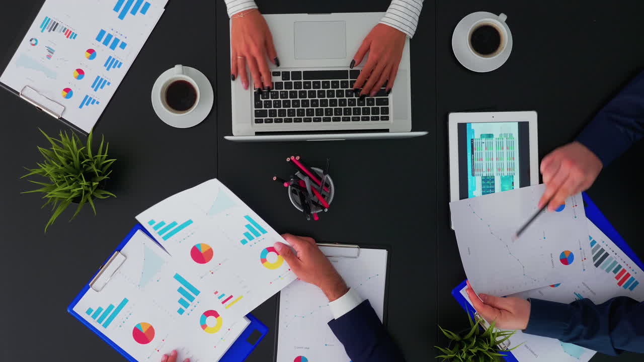 Leaders collaborating sharing ideas for project