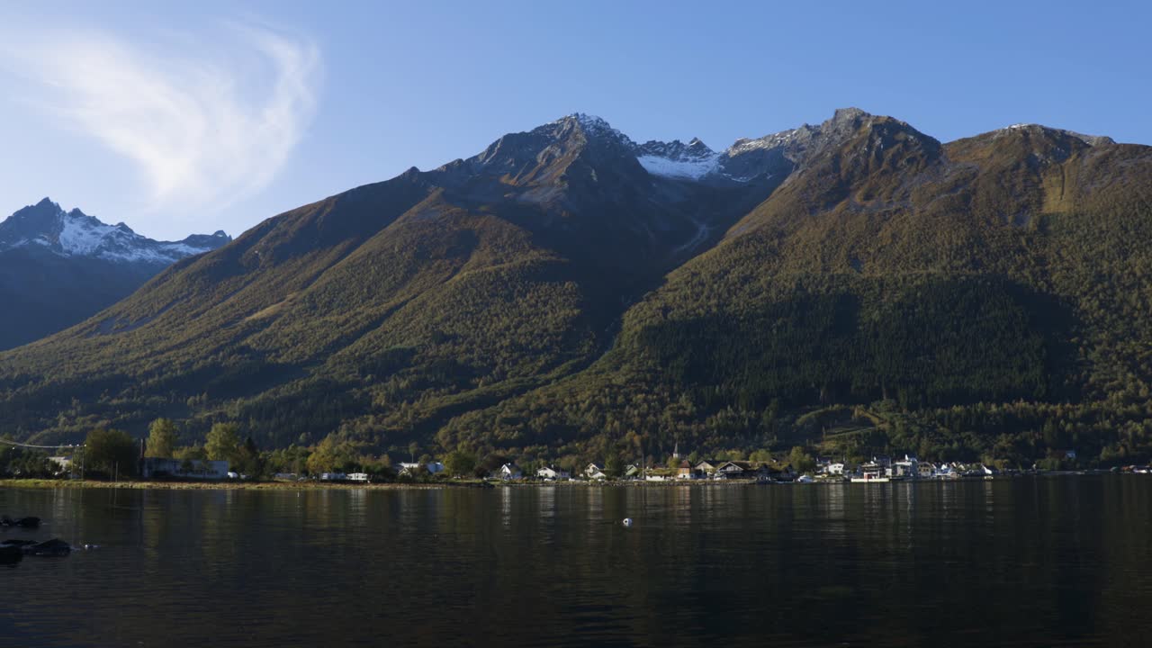 노르웨이의 세뵈 타운, 삼각대 영상