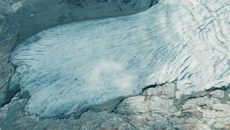 Glaciar-Fellaria-En-Los-Alpes-Desde-Arriba-Durante-La-Primavera