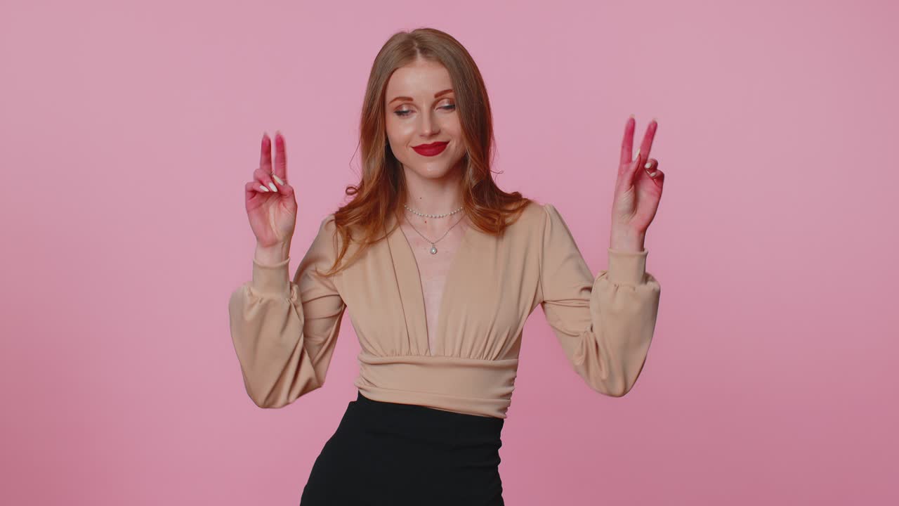 Teacher woman counting two plus two equal four leads online lessons for pupils during quarantine