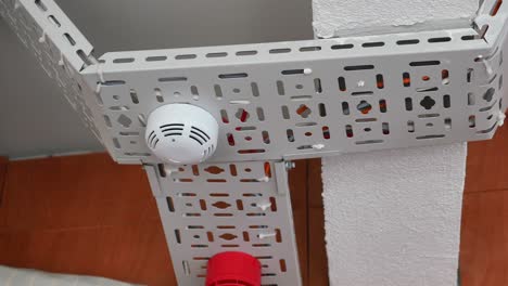 cableado eléctrico e instalación de alarma contra incendios