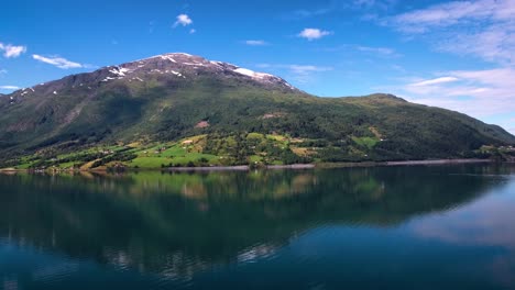 Wunderschöne-Natur-Norwegen.