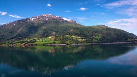 la hermosa naturaleza de noruega.