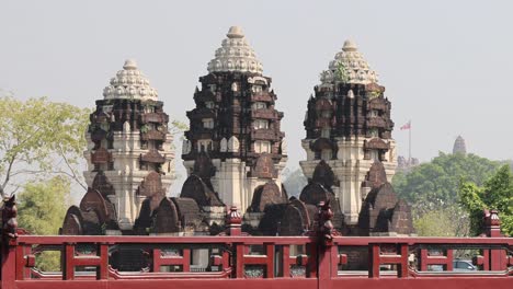 time-lapse de los turistas en un sitio histórico del templo