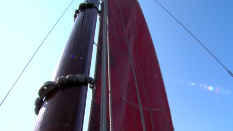 Navegando-Con-Barcos-Clásicos-En-Aguas-Interiores-Friesland-Holanda