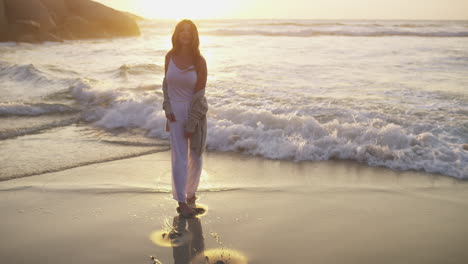 I-love-feeling-the-sand-between-my-toes