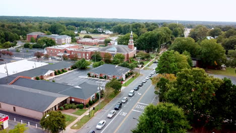 Aerial-Pullout-Matthews-NC,-Matthews-North-Carolina-in-4k