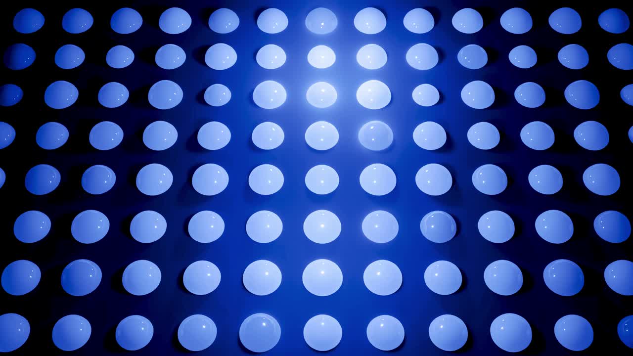 푸른 색조의 구의 추상적인 4k 배경, 비행기의 led와 같은 공이 켜지고 꺼집니다.