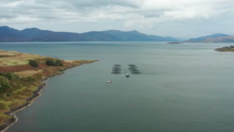 Fischfarmen-In-Schottland