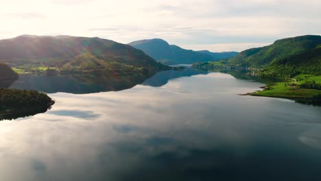 Luftaufnahmen-Schöne-Natur-Norwegen.