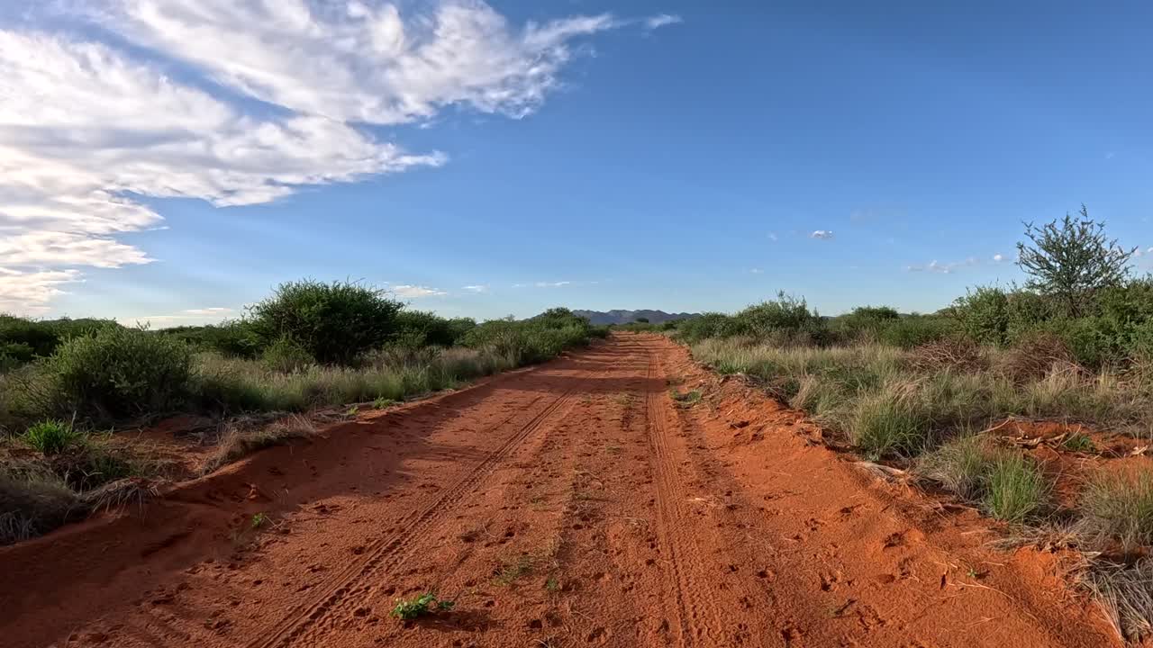 The untamed beauty of the Southern Kalahari. A virtual drive through the captivating bushveld and African landscape.
