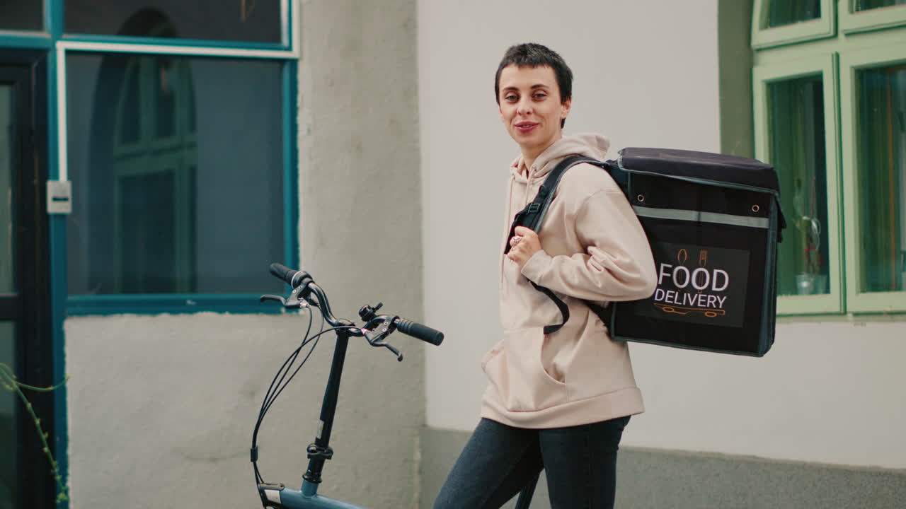 Food delivery with bicycle