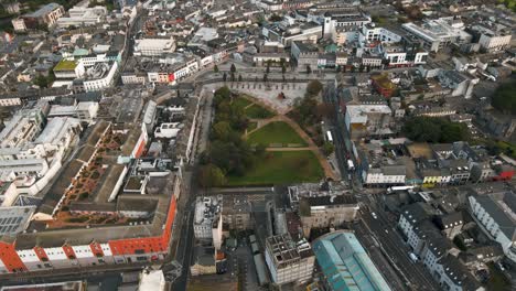 Drone-shot-of-Galway-City,-Eyre-Square