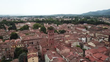 ciudad de lucca. toscana. italia. vista desde arriba