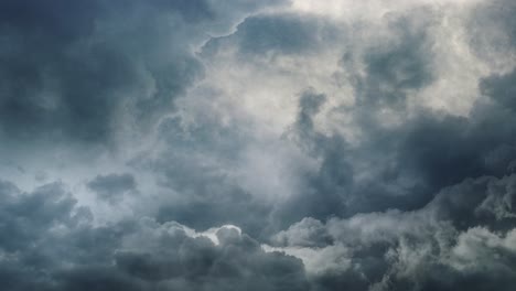tempestad de truenos timelapse nubes nubladas cielo oscuro con relámpagos