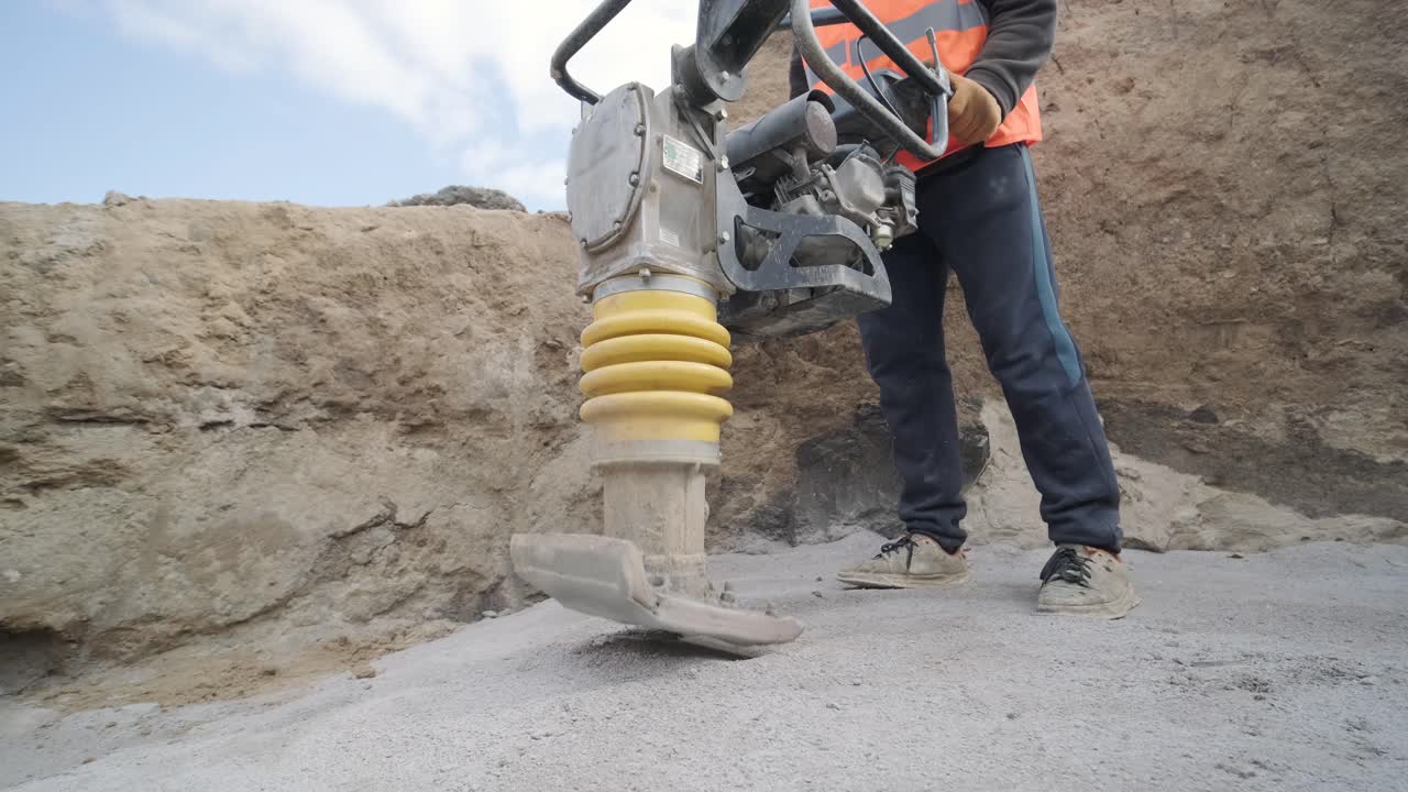trabajos de excavación, compactación del suelo