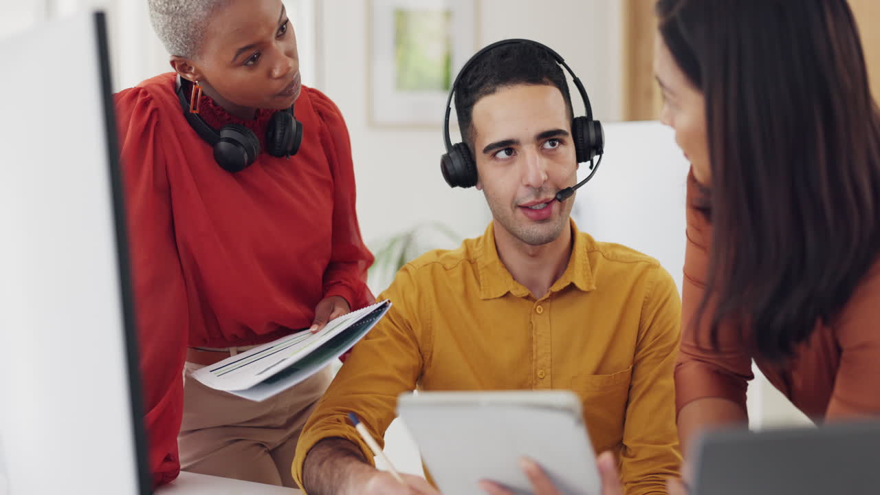 capacitación de mujeres, liderazgo y equipos de telemarketing